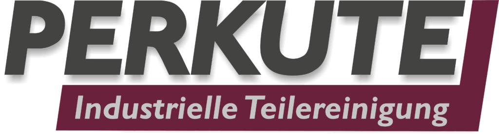 Logo der Firma Perkute Maschinenbau GmbH. Dunkelgrauer Perkute-Schriftzug auf transparentem Hintergrund über hellem Schriftzug "Industrielle Teilereinigung" auf weinrotem Hintergrund.